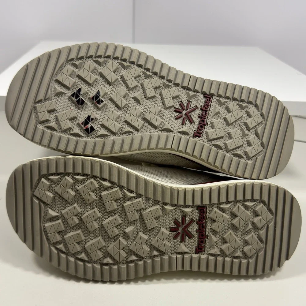 Tropicfeel Jungle Travel Sneakers Womens Size 6 Silver White Burgundy Water Shoe